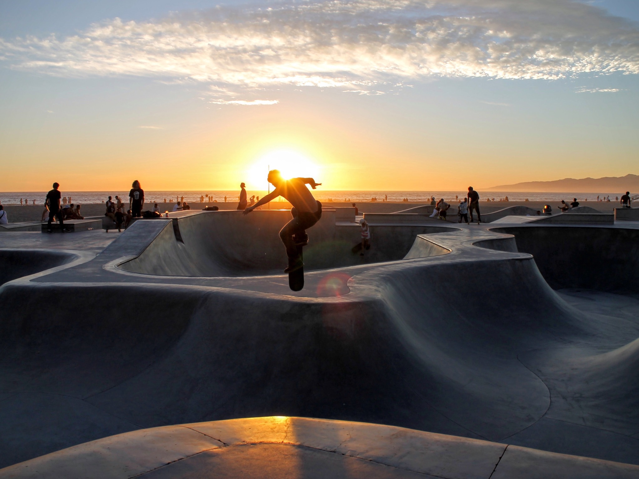 Skateboarding at dusk. Learn about Scrum in 10 minutes then get our and have fun.