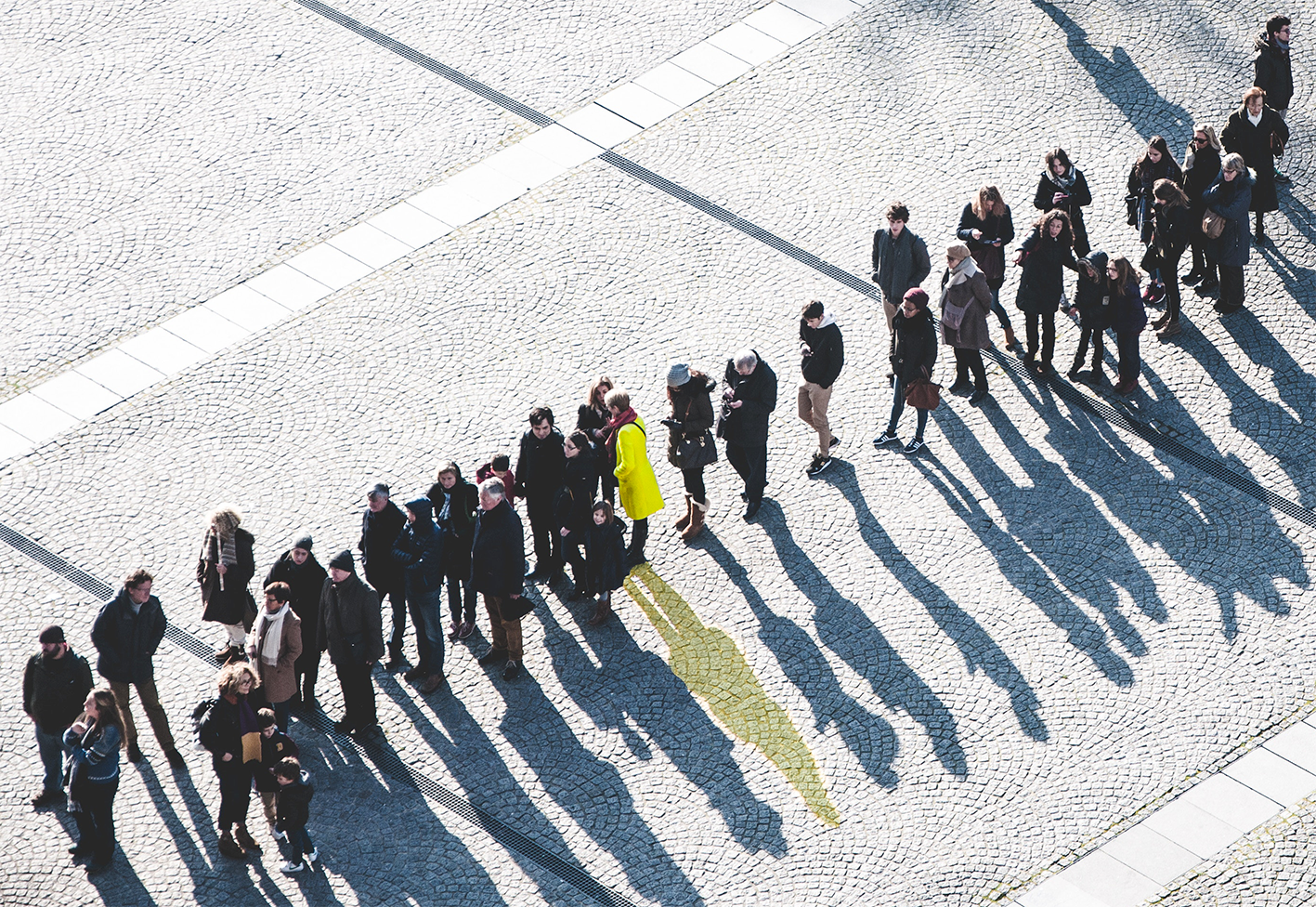 Queue of people from above, with one person highlighted. Prioritisation queues work based on value.